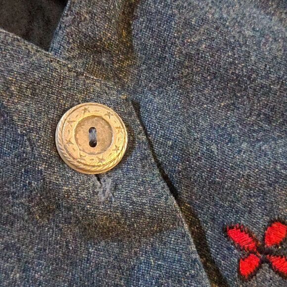 Agaro vintage blue vest with embroidered flowers size medium - Picture 7 of 8